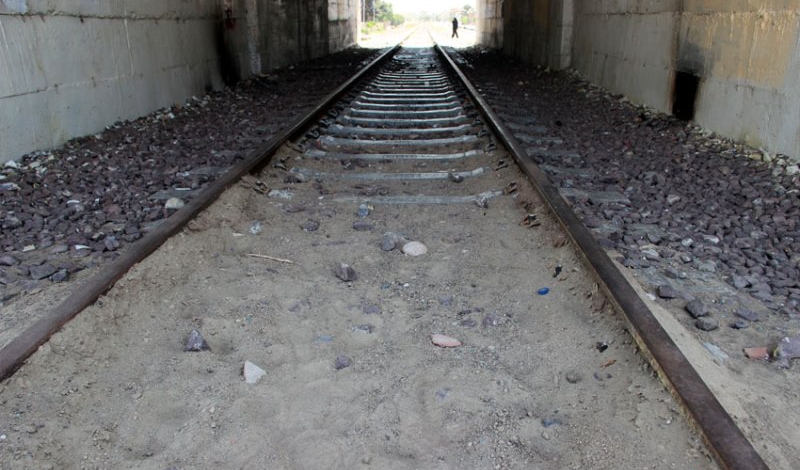 خط متروکه راه آهن موجود در محدوده شهر قم تعیین تکلیف شود