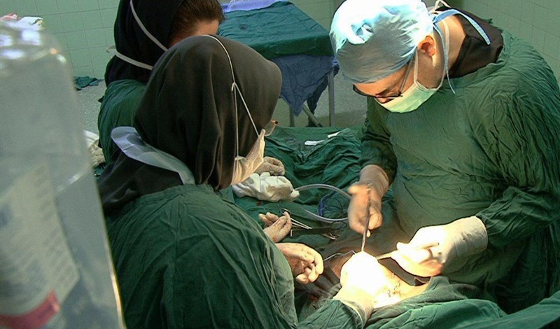 برخورد با پزشک متخلف ‌بیمارستان فرقانی قم‌ 