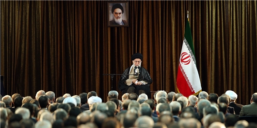 سخن رئیس‌جمهور درباره صادرات نفت مهم بود/ وزارت خارجه بطور جدی پیگیری کند
