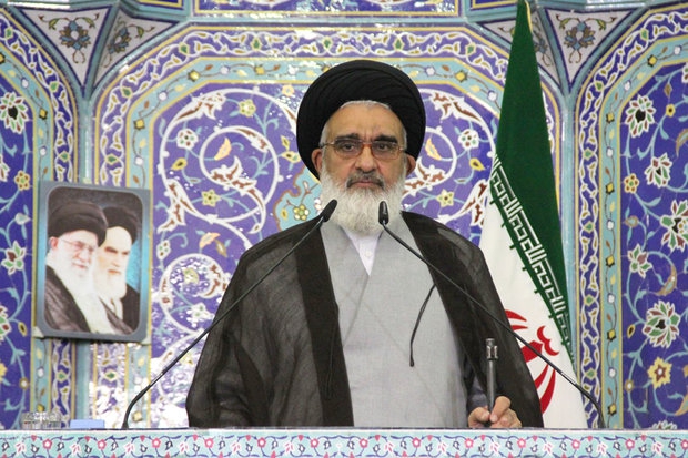 ملت و رهبری اجازه مذاکره با آمریکا را به هیچ مسئولی نمی‌دهند