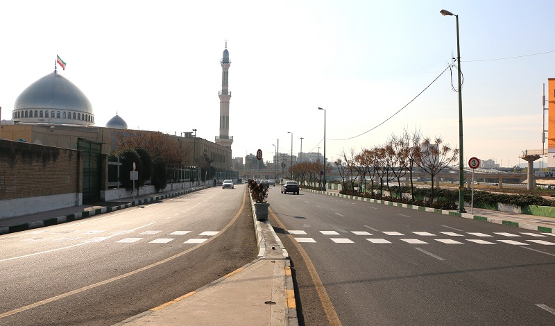 مسیرهای تردد عابرین پیاده به مصلی نمازجمعه ایمن سازی شد