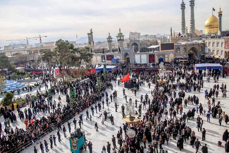 قم در روز اربعین حسینی به سوگ نشست