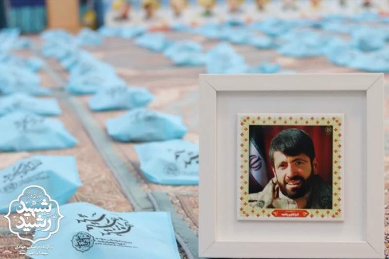 توزیع ۳۱۳ بسته فرهنگی و لوازم‌التحریر دانش آموزی در رزمایش مشق همدلی