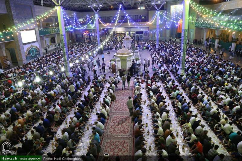 روزانه ۱۵ هزار افطاری درحرم مطهر حضرت معصومه(س) توزیع می‌شود