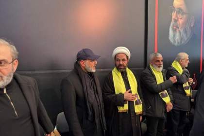 خون شهدا مسیر مقاومت  را روشن می کند
