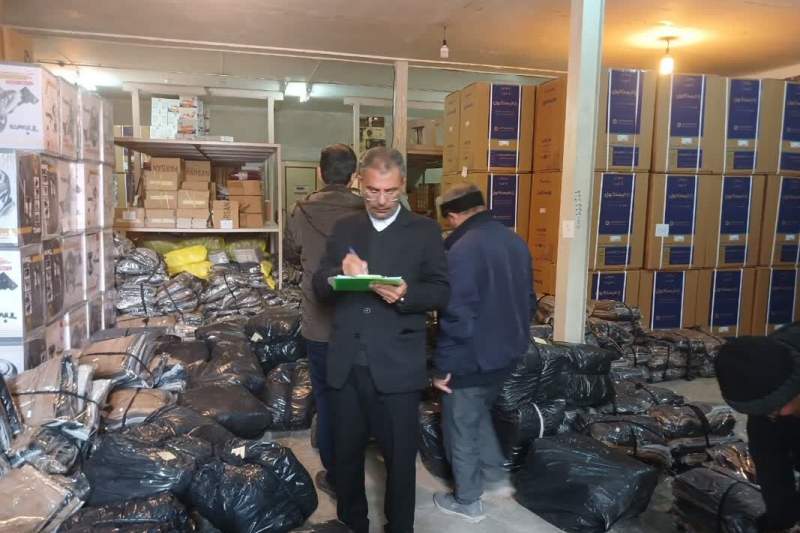 توزیع ۱۵ هزار دست لباس میان دانش‌آموزان نیازمند قم