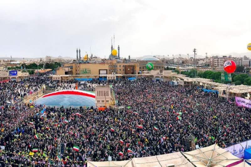 مشارکت شهرداری قم در برگزاری جشن بزرگ محفل ویژه ایام ولادت حضرت معصومه(س)