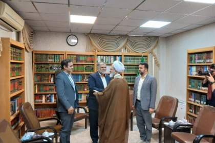 دیدار شهردار قم و رئیس شورای اسلامی شهر با آیت الله اعرافی  