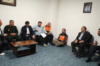بازدید استاندار و شهردار قم از ایستگاه فرماندهی آتش نشانی
