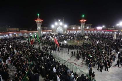 قم در شب عاشورای حسینی غرق در ماتم شد