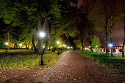 پیشرفت ۸۰ درصدی فاز پنجم روشنایی بوستان غدیر