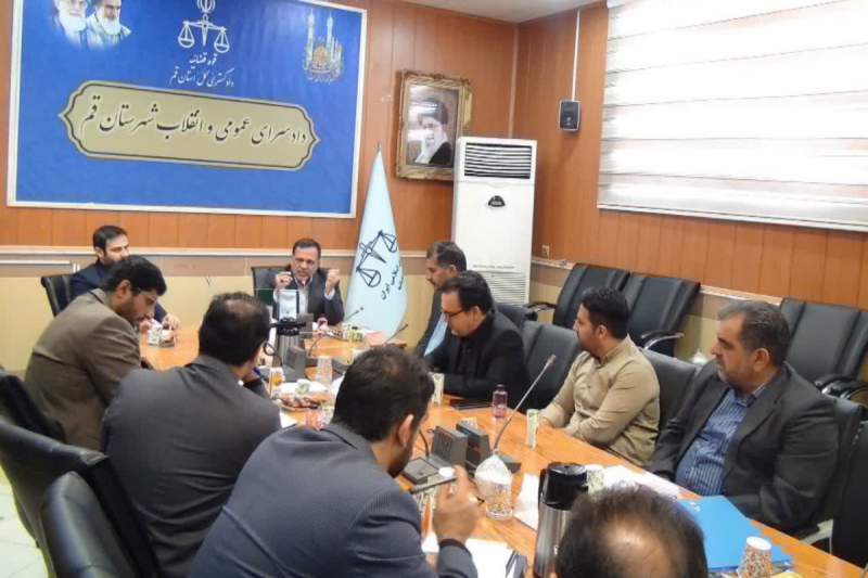 معاون دادستان قم بر ضرورت تسریعِ تعیین تکلیف مونوریل قم تأکید کرد