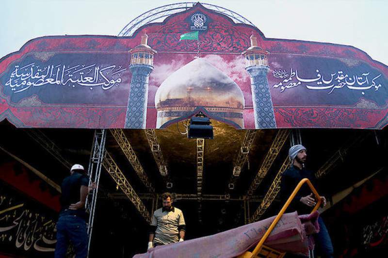 موکب آستان حضرت معصومه در عمود ۱۰۸۰ محور خدمت‌رسانی به زائران اربعین است