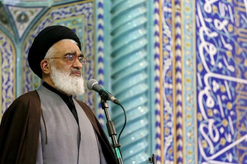 خطیب جمعه قم: مسجد زمینه ساز همبستگی امت اسلامی است