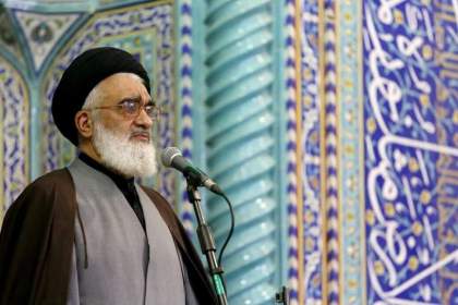 خطیب جمعه قم: مسجد زمینه ساز همبستگی امت اسلامی است
