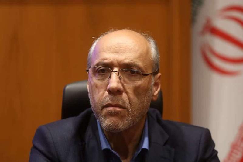 تونل و بزرگراه درمان ترافیک نیست/اولویت قم باید حمل‌ونقل عمومی باشد