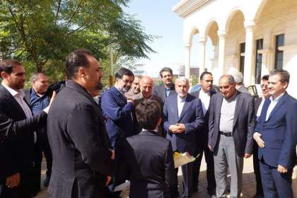 وزیر میراث فرهنگی، گردشگری و صنایع دستی