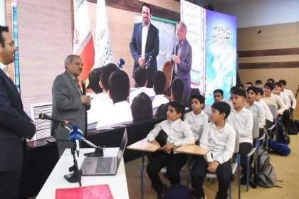 استاندار قم: توسعه عدالت آموزشی و ارتقای مدارس در دستورکار است