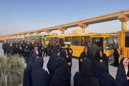 خدمت‌رسانی ۳۰ دستگاه اتوبوس برای جابه‌جایی زائران بین حرم مطهر تا پارک‌سوار شمالی/فعالیت ناوگان اتوبوسرانی تا ساعت ۲۴ ادامه دارد