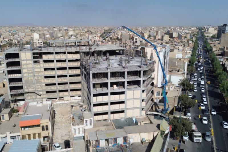 اجرای پروژه پارکینگ طبقاتی خیابان امام خمینی(ره) قم در مراحل پایانی