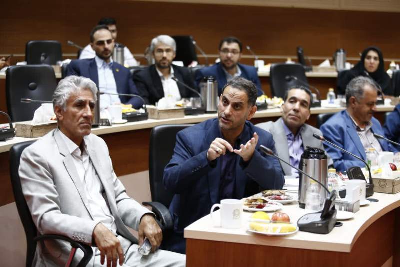 اسناد رسمی بدون احقاق حقوق مردم اعتبار ندارد