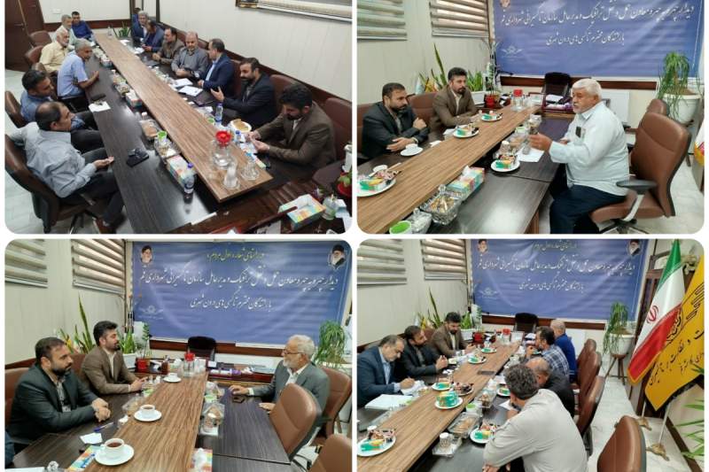 دیدار صمیمی معاون حمل‌ونقل شهرداری قم و مدیرعامل سازمان تاکسیرانی با رانندگان