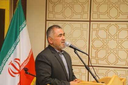 دبیر مجمع فرهنگی علمدار کربلای قم با رئیس اداره گذرنامه فرماندهی انتظامی استان قم