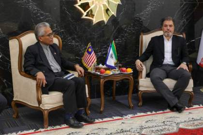 فرش ابریشم قم ظرفیت ایجاد پیوندهای تجاری تازه با مالزی را دارد